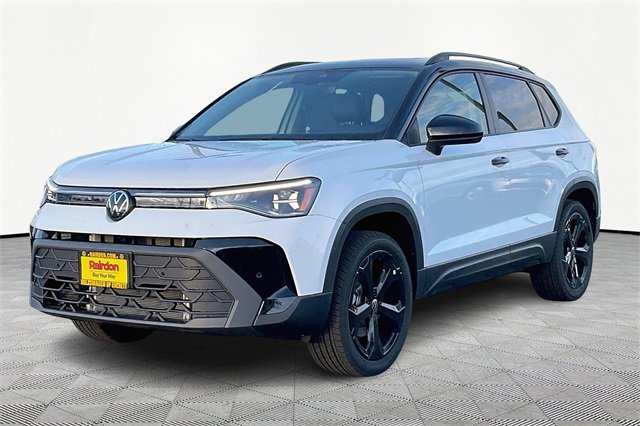 2025 Volkswagen Taos SE photo 2