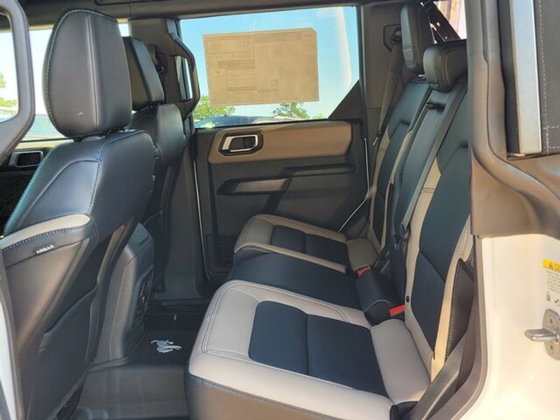 2024 Ford Bronco Wildtrak photo 6