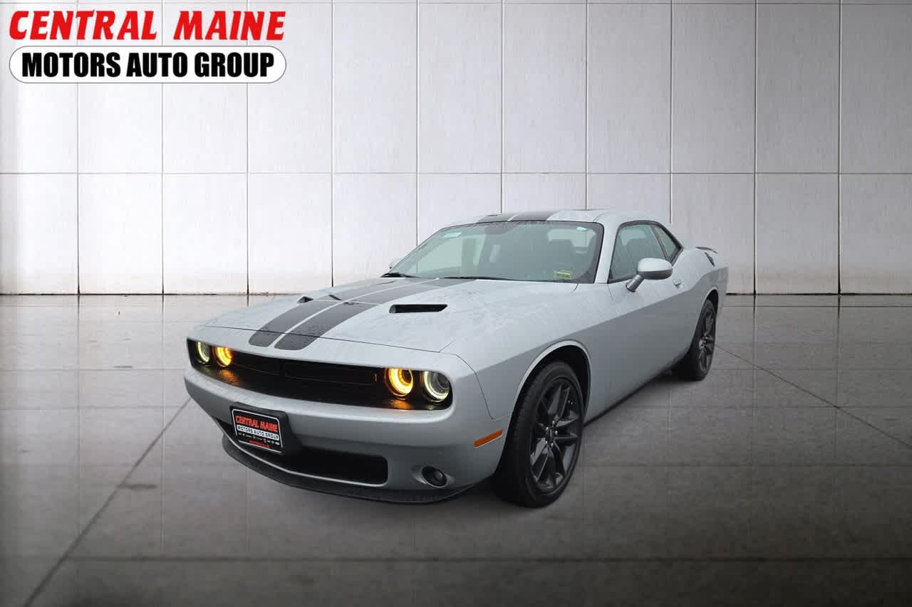 2021 Dodge Challenger SXT's photo