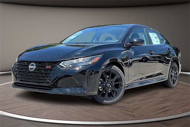 2025 Nissan Sentra SR's photo