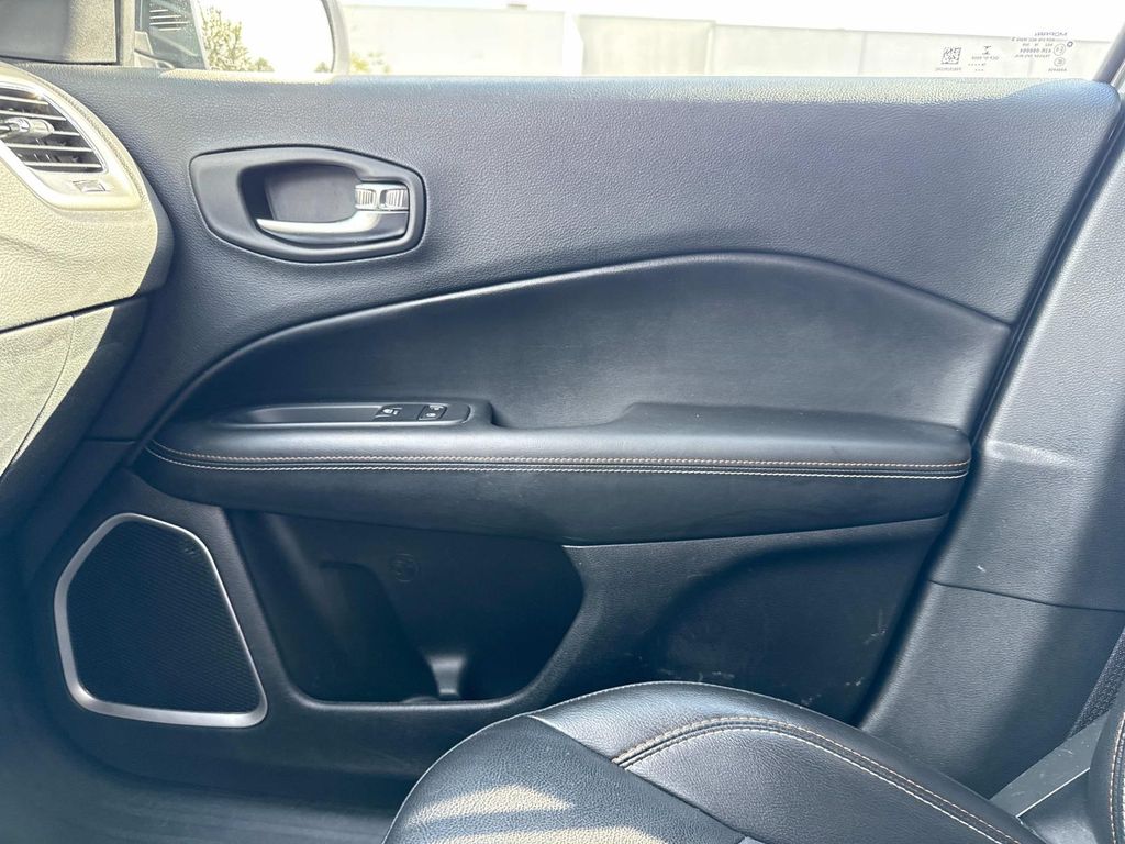 2019 Jeep Compass North Edition Latitude photo 21