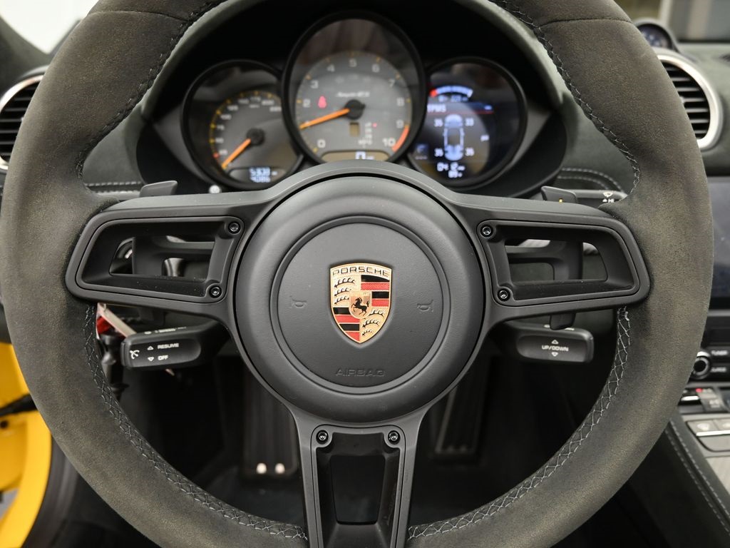 2024 Porsche Boxster Spyder photo 22