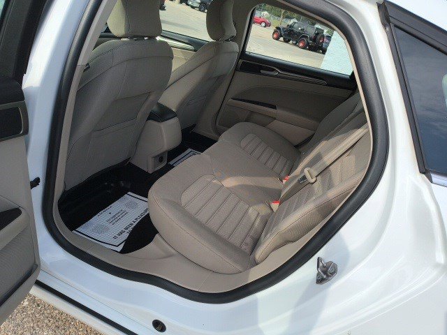 2018 Ford Fusion SE photo 13