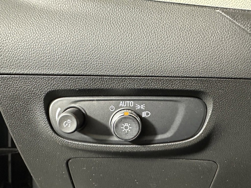 2024 Buick Encore GX Avenir photo 17