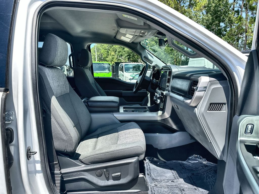 2023 Ford F-150 XLT photo 26
