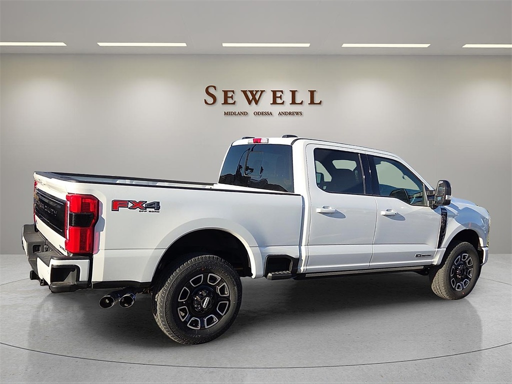 2025 Ford F-250 Super Duty Platinum's photo