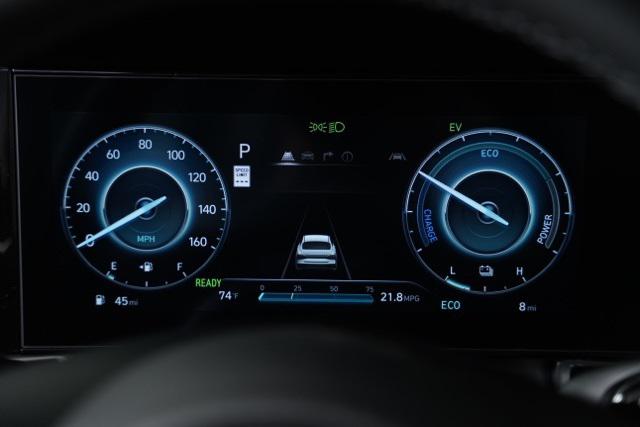 2025 Hyundai Elantra Hybrid Limited photo 3