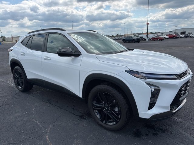 2025 Chevrolet Trax ACTIV photo 3