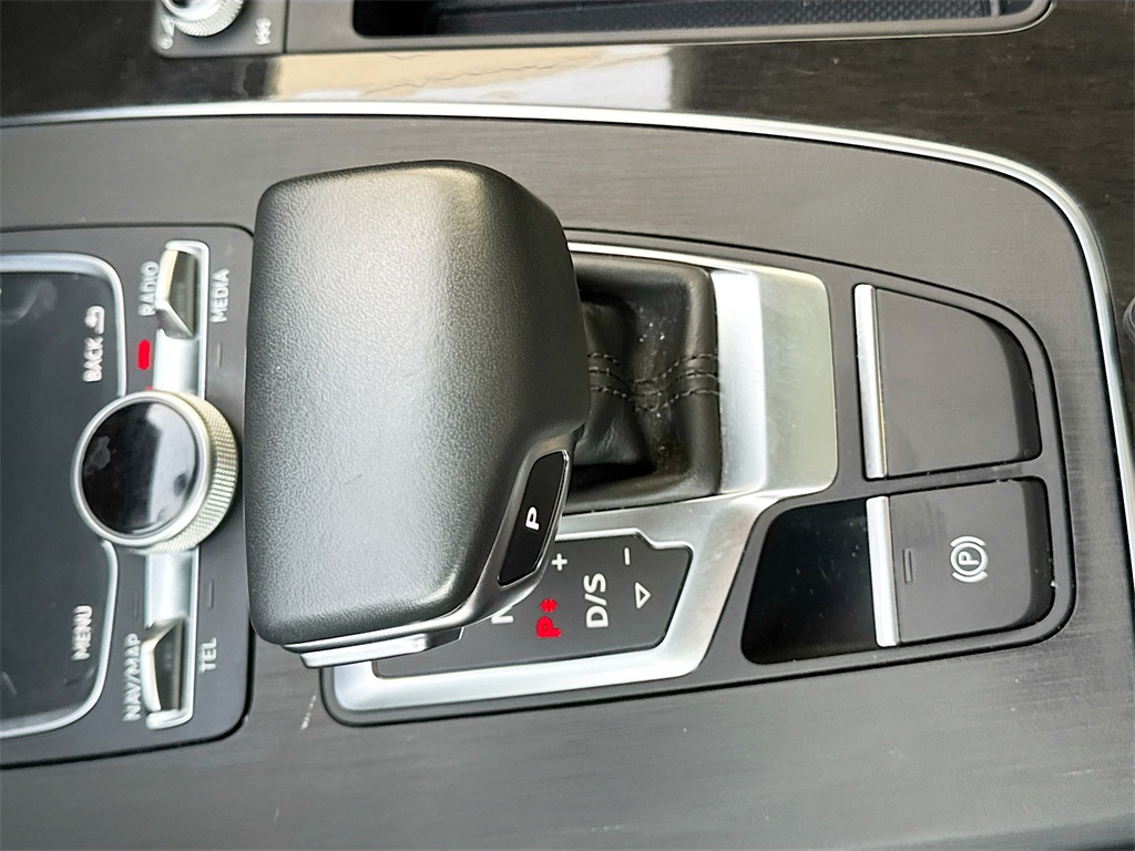 2020 Audi Q5 55 Premium photo 18