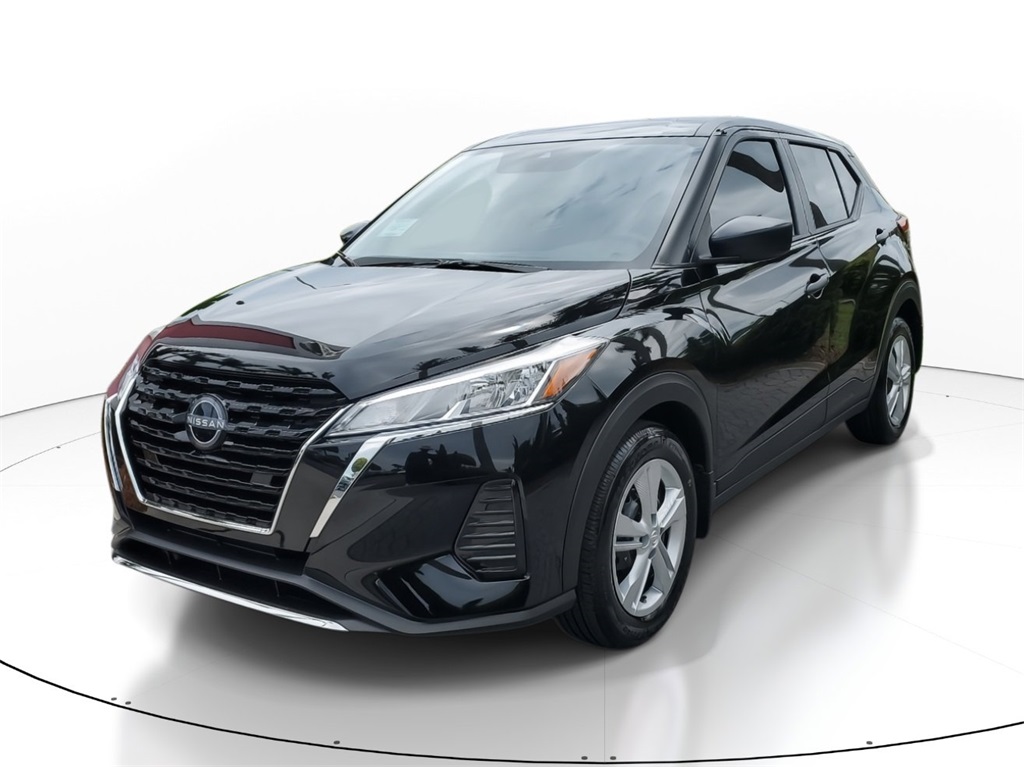 2024 Nissan Kicks S photo 4