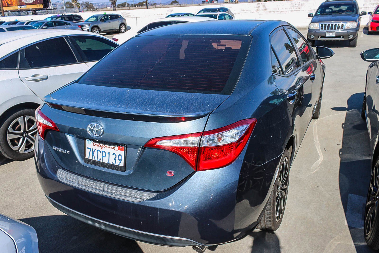 2015 Toyota Corolla L photo 4