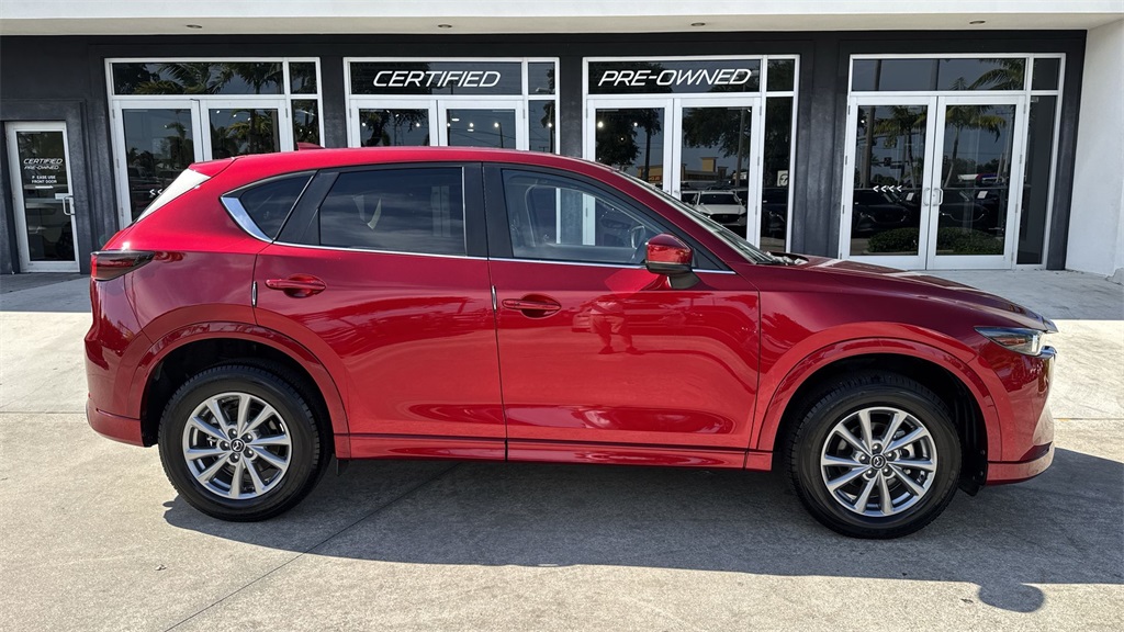 2024 Mazda CX-5 2.5 S Preferred photo 4
