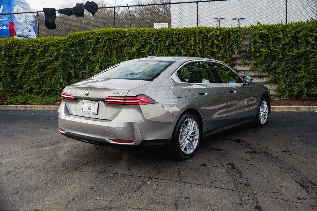 New 2025 Oxide Grey Metallic BMW 530i xDrive image 7