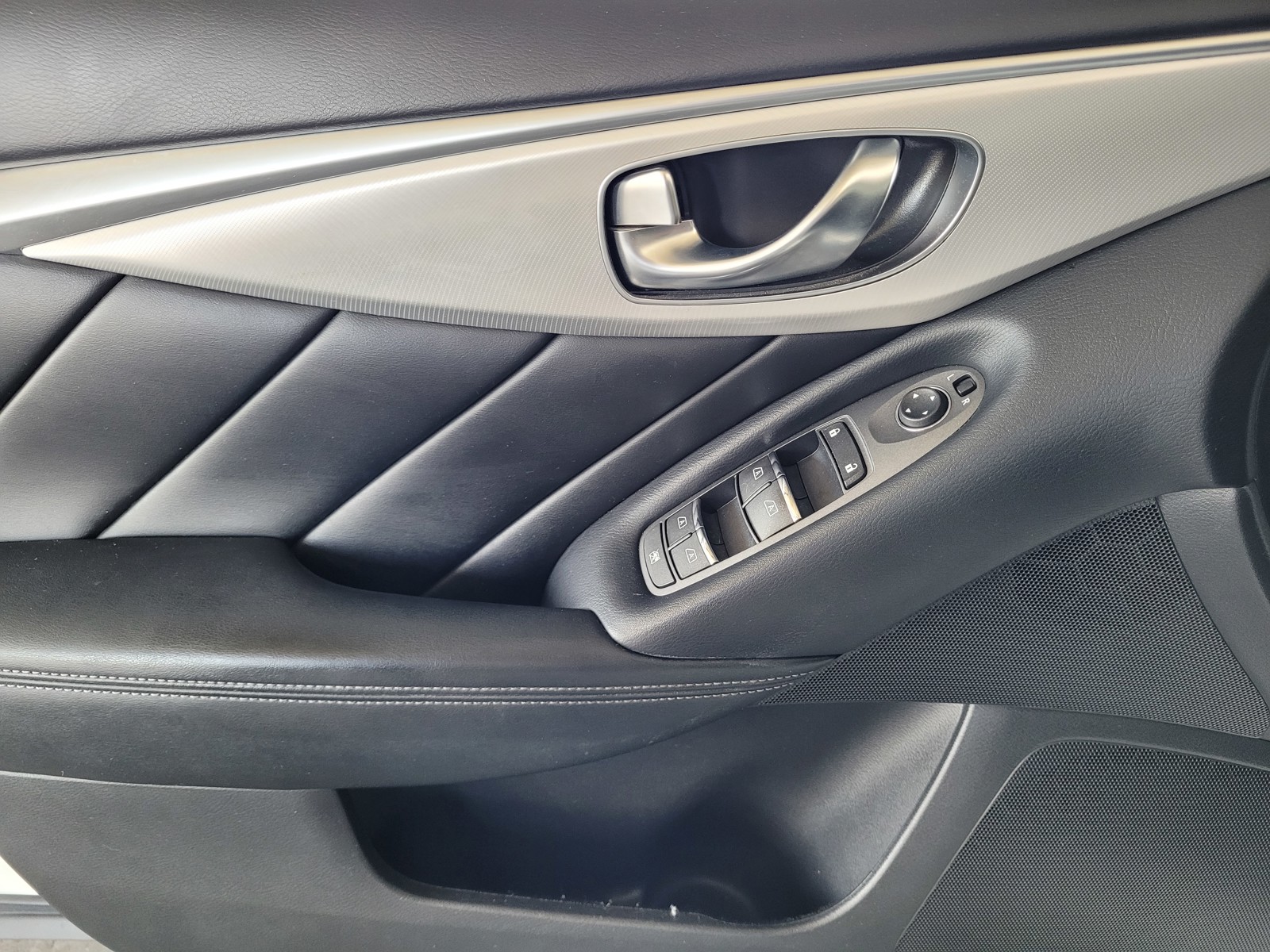 2021 Infiniti Q50 3.0t LUXE photo 17