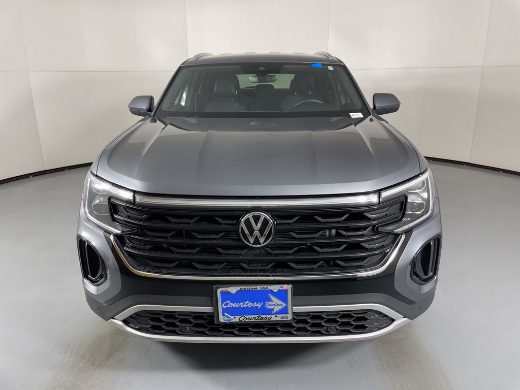 2024 Volkswagen Atlas Cross Sport SE Technology photo 4