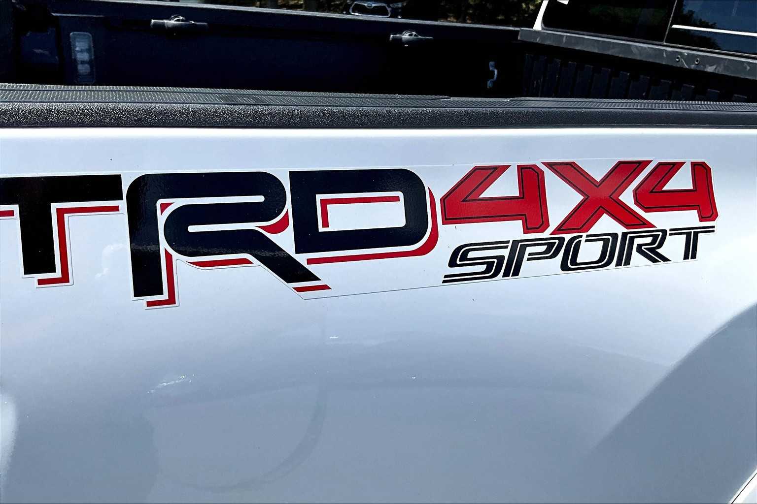 2023 Toyota Tacoma TRD Sport 4x4 Double Cab V6 photo 28