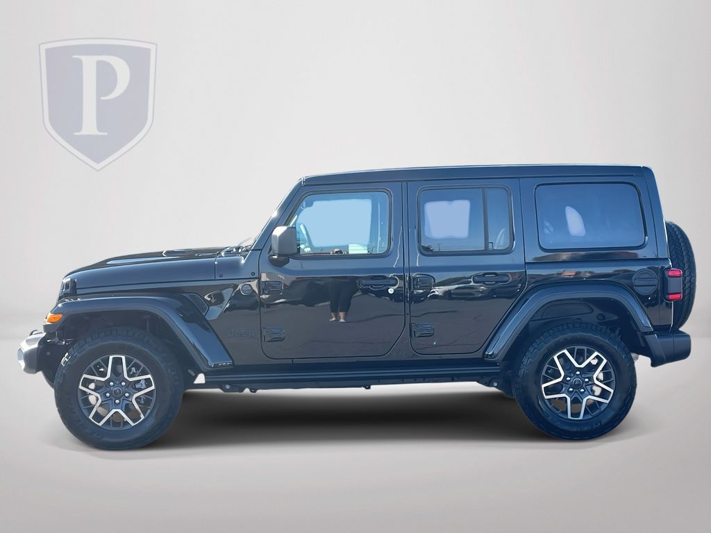 2025 Jeep Wrangler Sahara photo 4