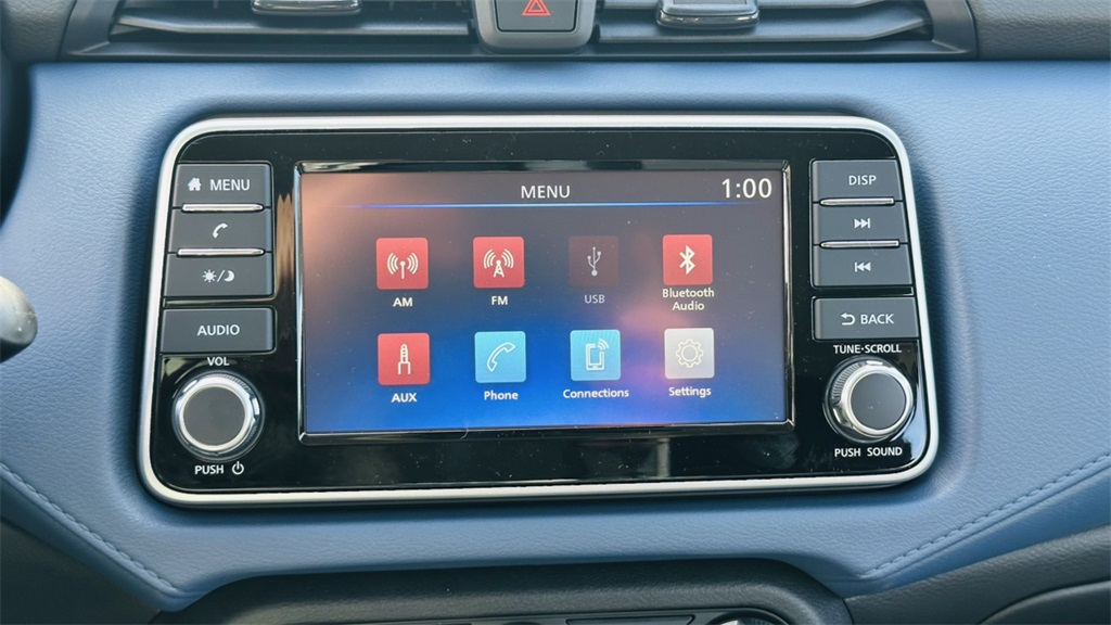 2025 Nissan Versa SV photo 20