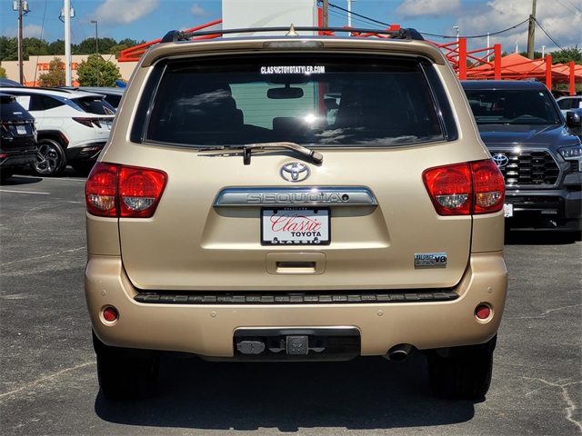 2017 Toyota Sequoia Platinum photo 4