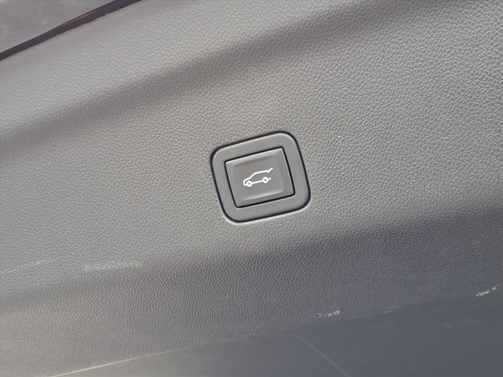 2023 Gmc Yukon Denali photo 24