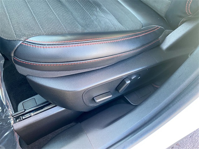 2022 Ford Escape SEL photo 4