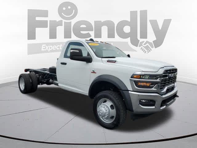 2025 Ram 5500 Tradesman photo 5