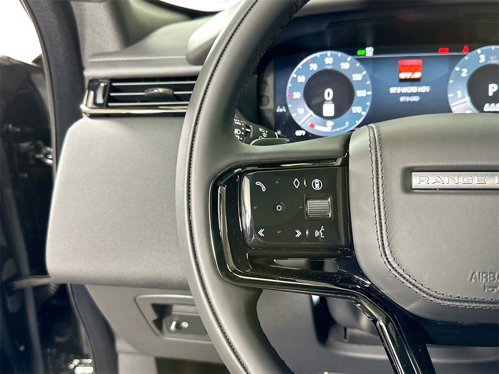 2026 Land Rover Range Rover Velar SE photo 10