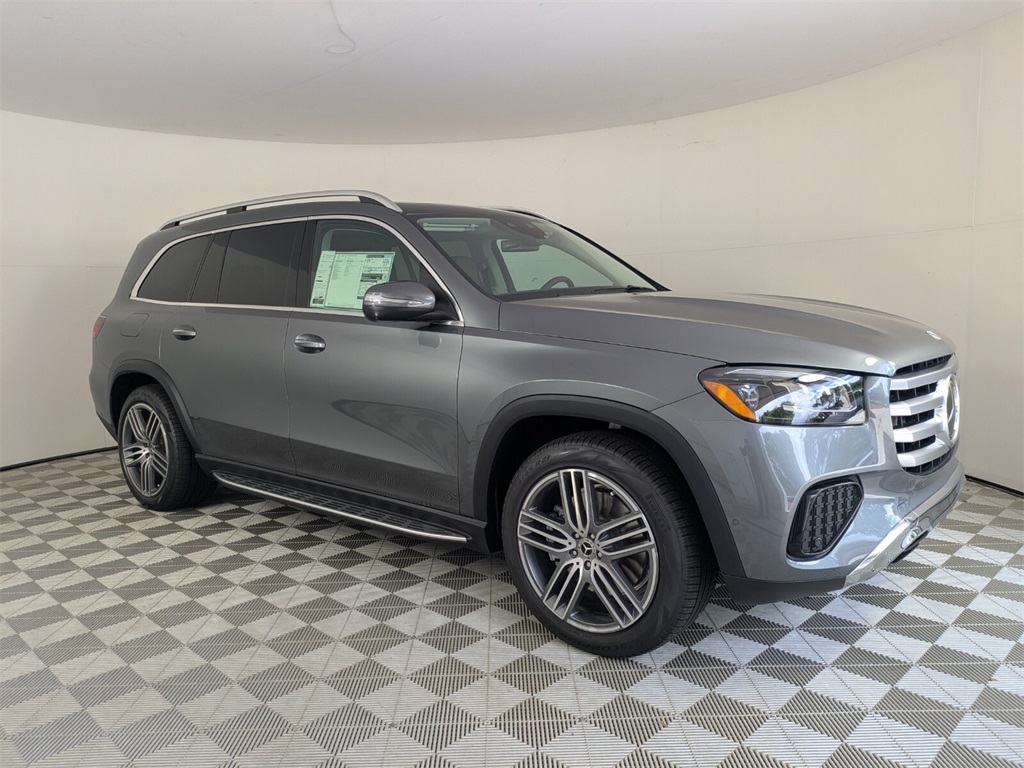 2026 Mercedes-Benz GLS Base's photo