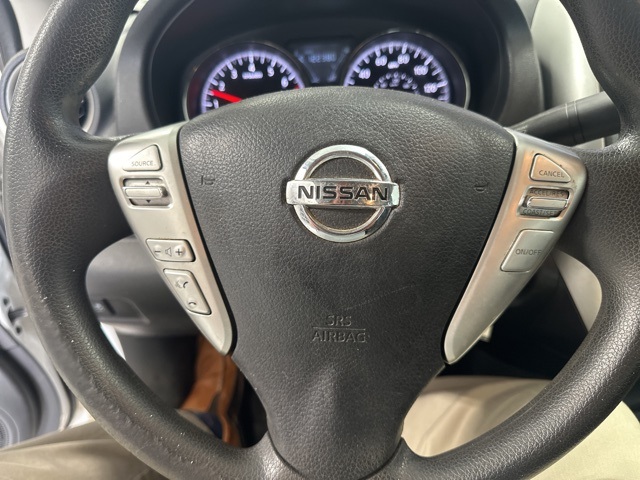 2016 Nissan Versa 1.6 SV photo 15
