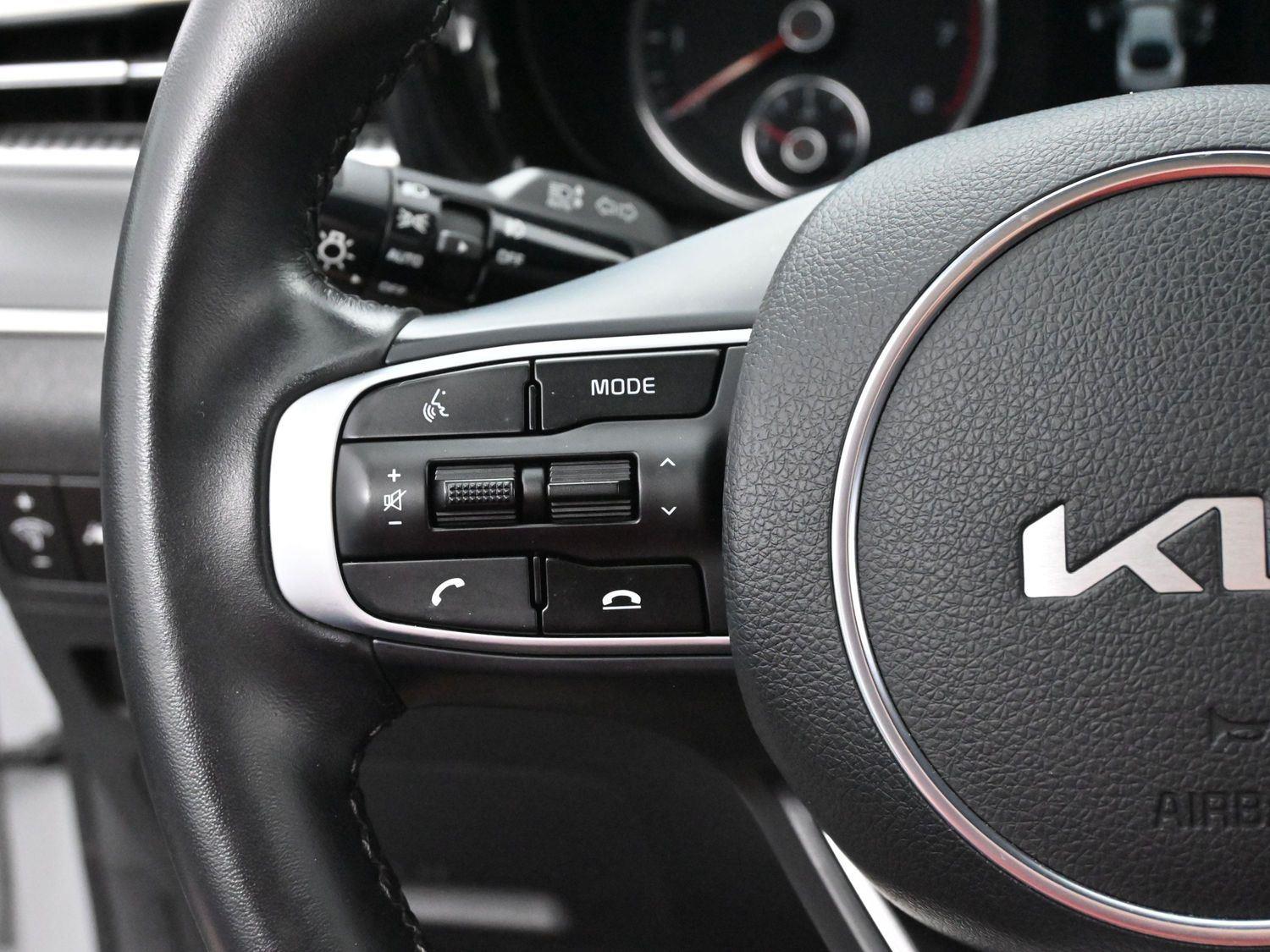 2023 Kia K5 GT-Line photo 17