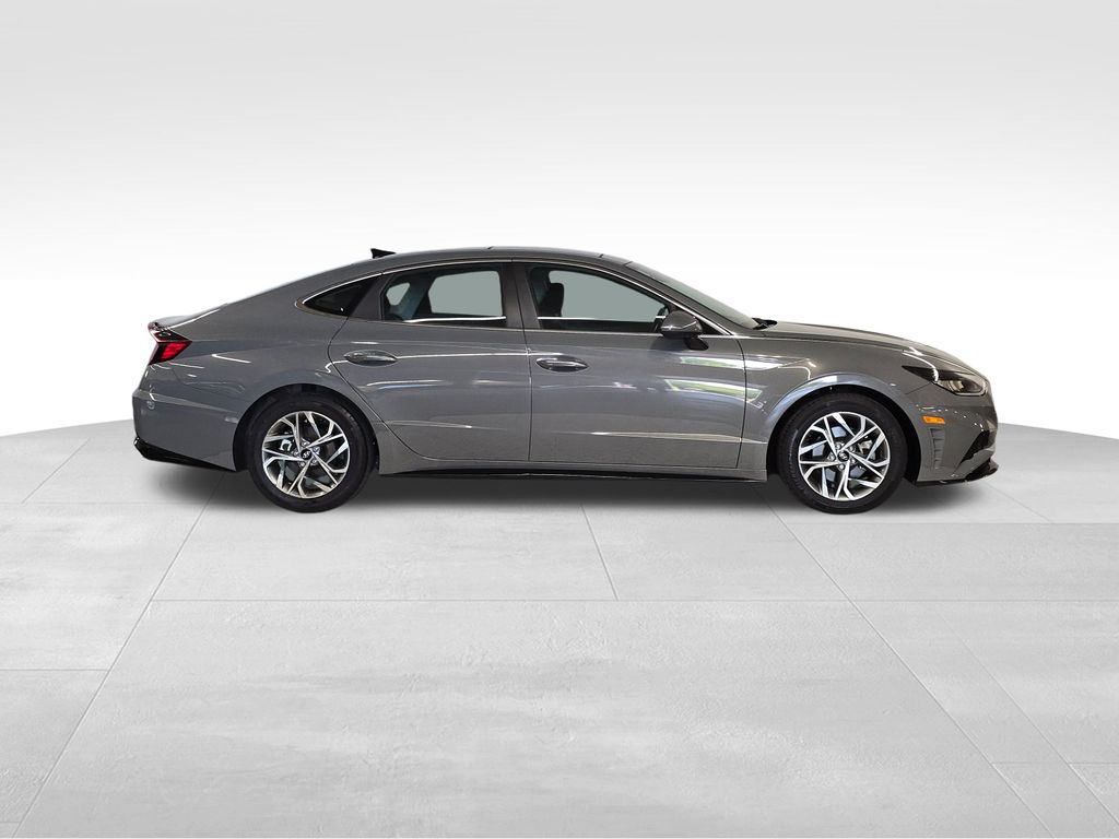 2023 Hyundai Sonata SEL Convenience N Line photo 4