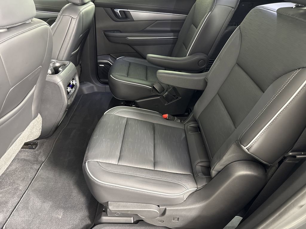 2025 Buick Enclave Sport Touring photo 19