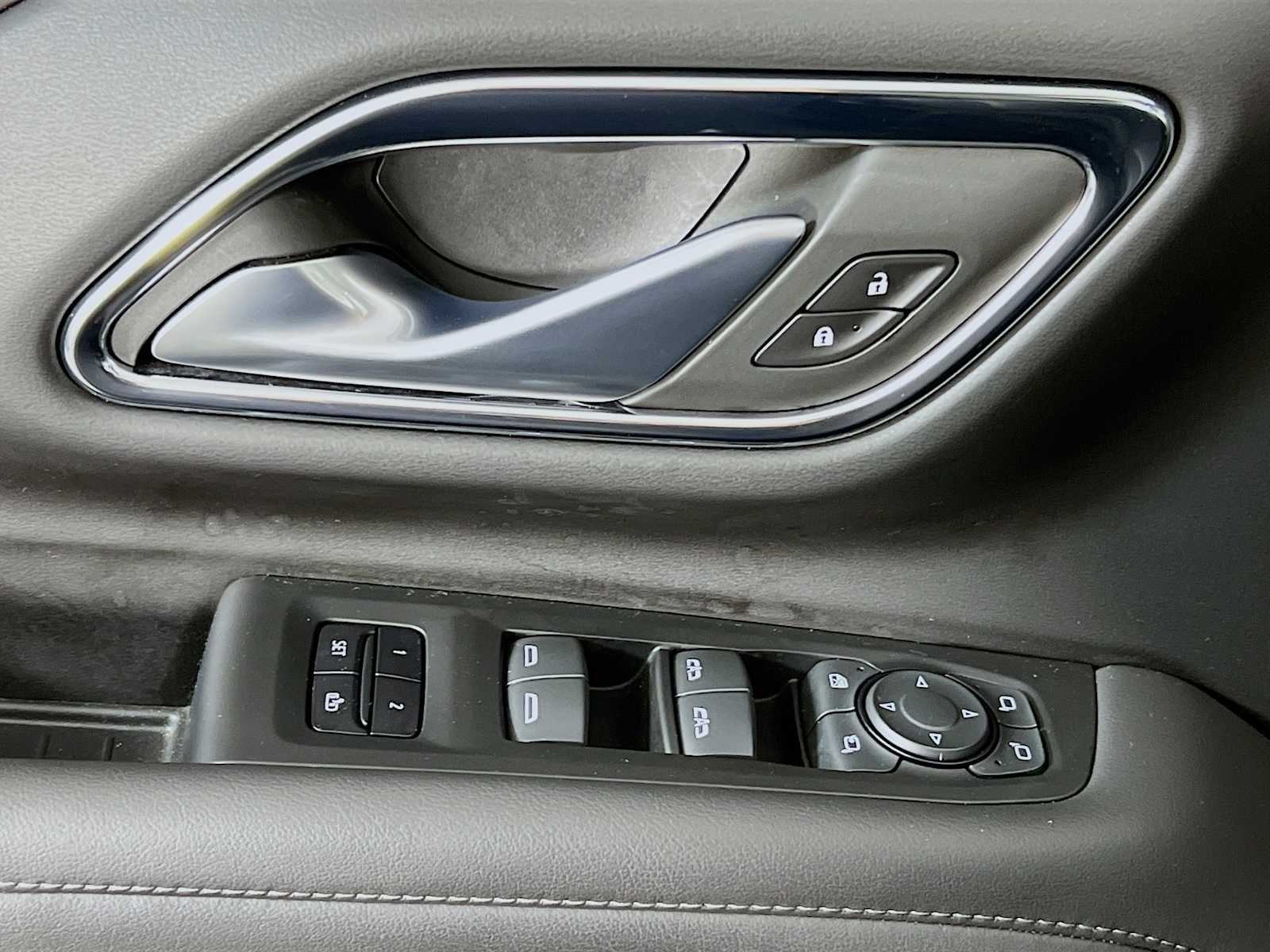 2022 Chevrolet Tahoe Z71 photo 13