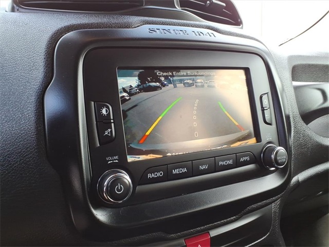 2016 Jeep Renegade Latitude photo 17