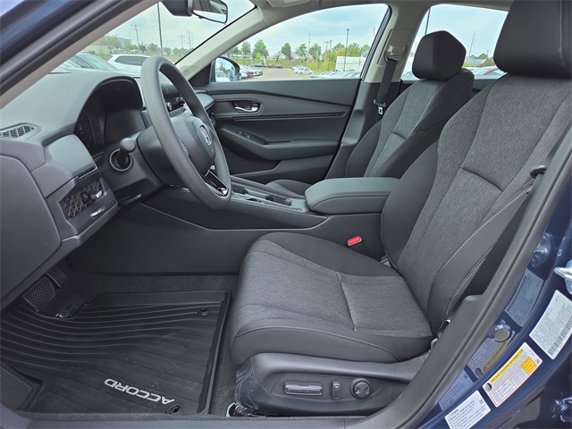 2025 Honda Accord SE photo 4
