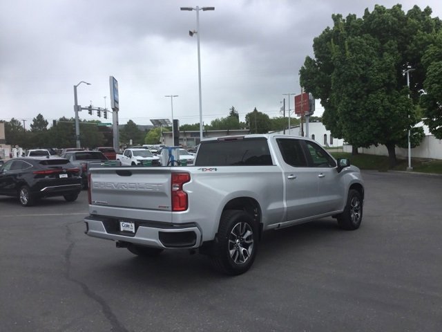2022 Chevrolet Silverado 1500 RST photo 3