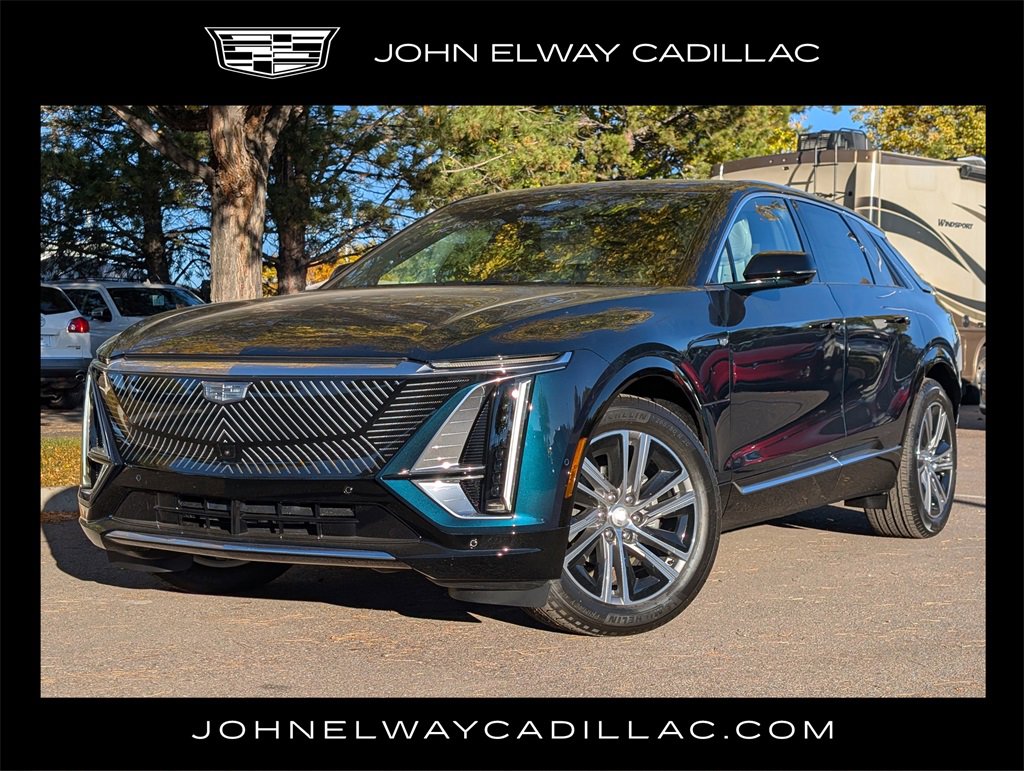 2026 Cadillac Lyriq Luxury photo 2