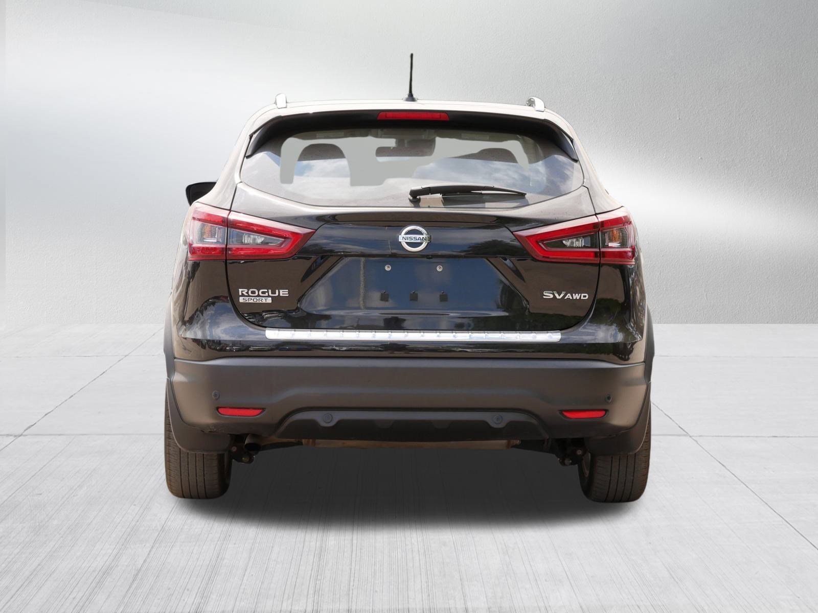 2022 Nissan Rogue Sport SV photo 6