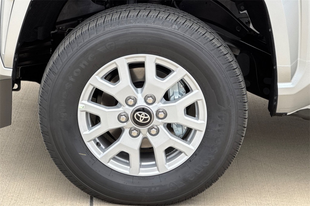 2025 Toyota Tacoma SR5 Double Cab photo 22