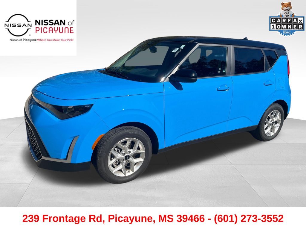 2025 Kia Soul S's photo