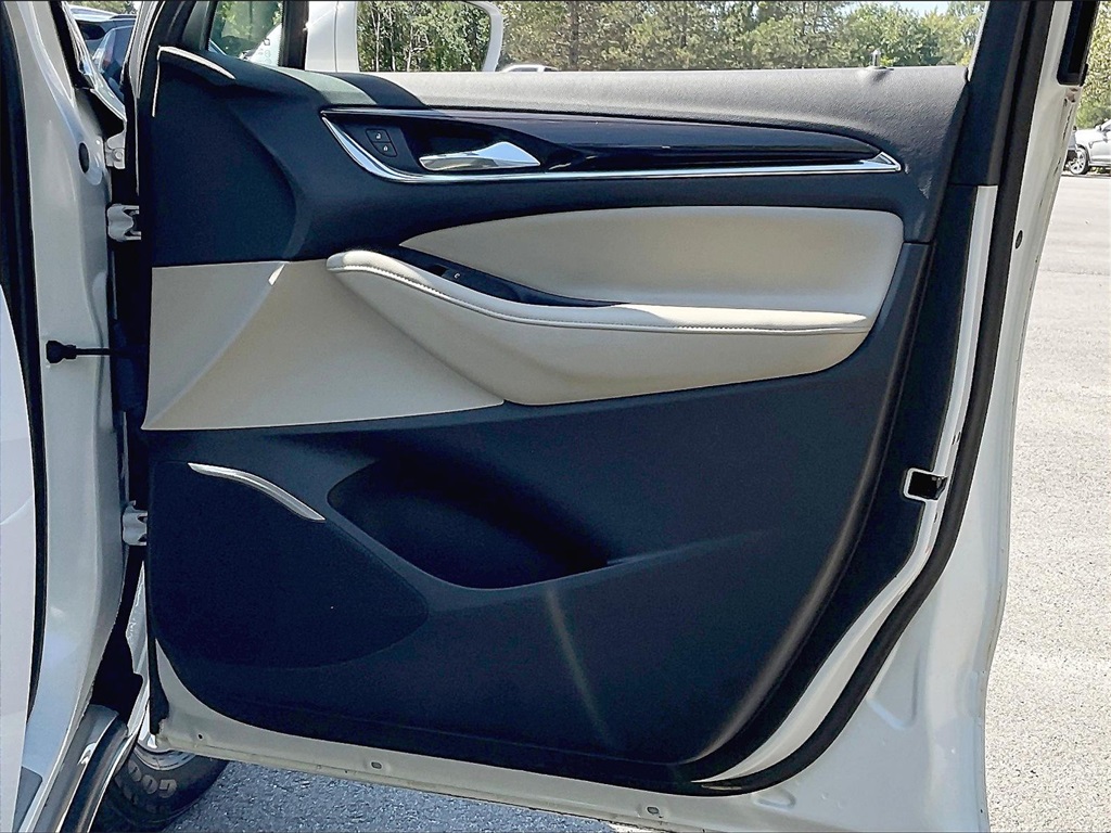 2018 Buick Enclave Essence photo 26
