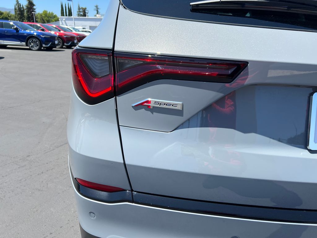 2025 Acura MDX SH-AWD A-Spec Advance photo 8