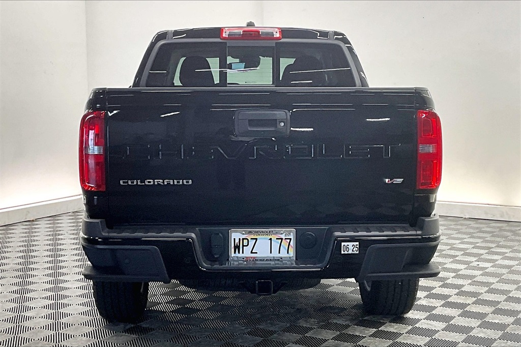 2022 Chevrolet Colorado LT photo 3