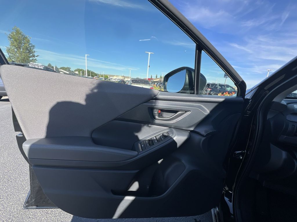 2025 Subaru Crosstrek Premium photo 18