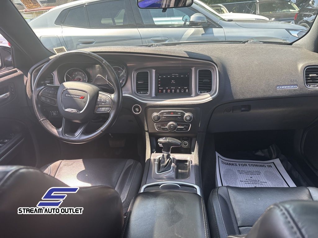 2022 Dodge Charger SXT photo 13