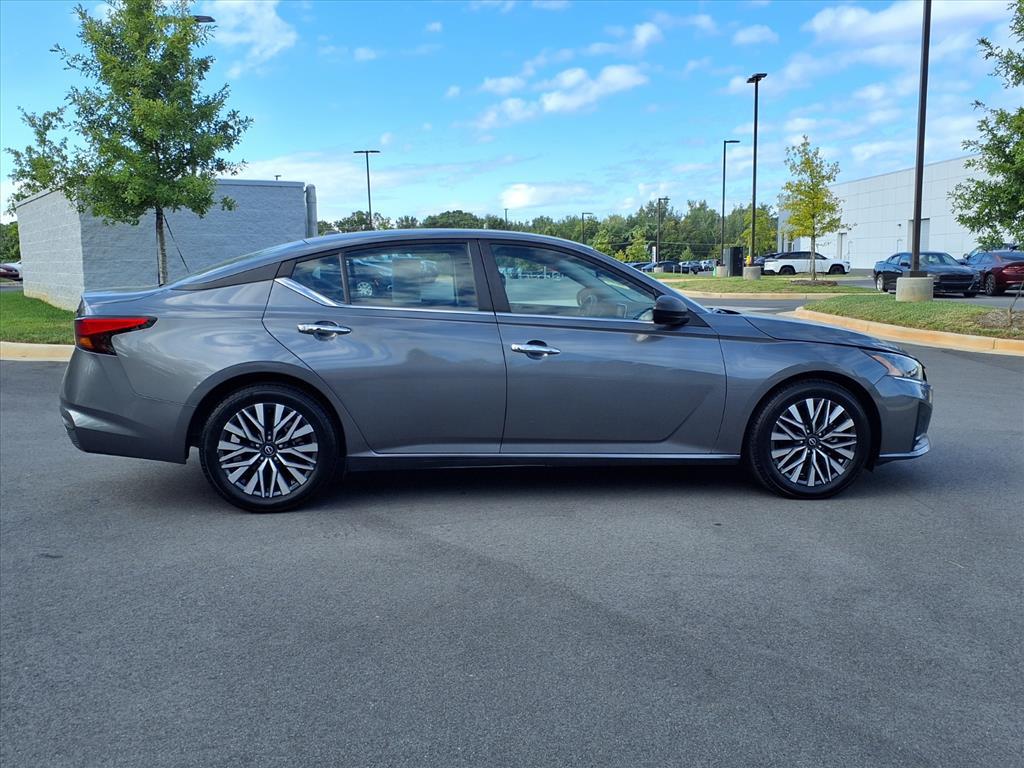2024 Nissan Altima 2.5 SV photo 16