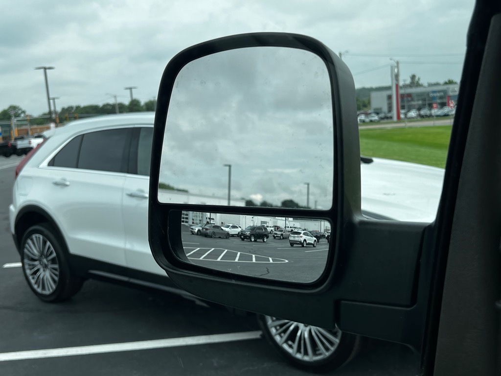 2023 Chevrolet Express Cargo 2500 photo 3