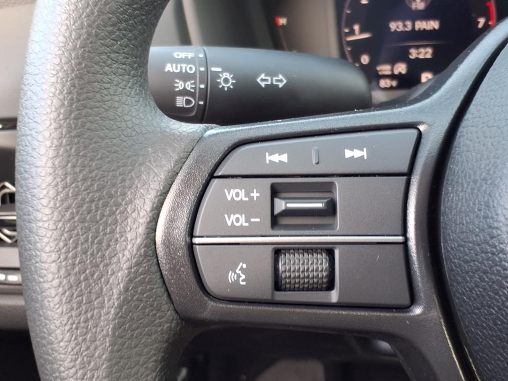 2025 Honda Accord LX photo 23