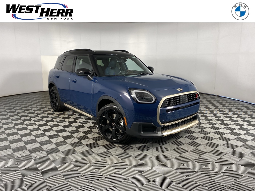 2025 MINI Countryman S's photo