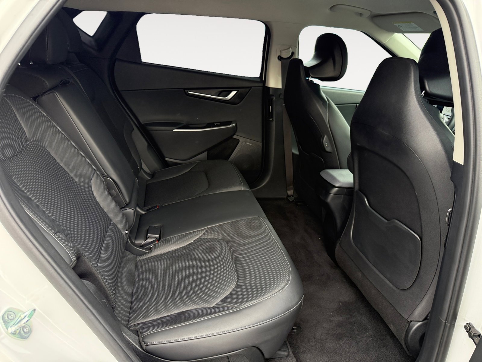 2024 Kia EV6 Wind photo 18